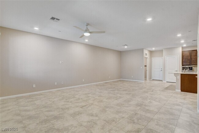 Building Photo - 2409 Bellinzona Pl