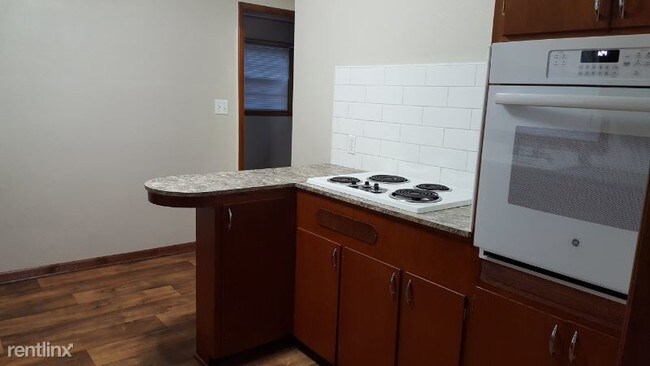 Foto del edificio - 3 br, 1.5 bath House - 424 N Jefferson Ave