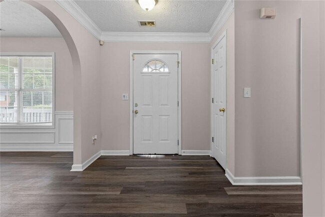 Building Photo - 3854 Wheaton Ct