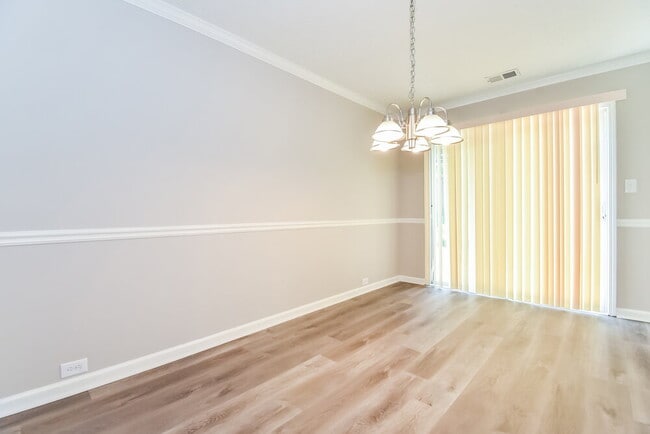 Building Photo - 238 Silver Arrow Cir