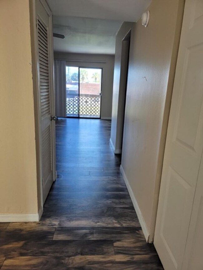 Foto del edificio - 1 Bedroom 1 Bath apartment!