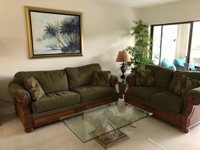 Building Photo - 3901 SE Saint Lucie Blvd