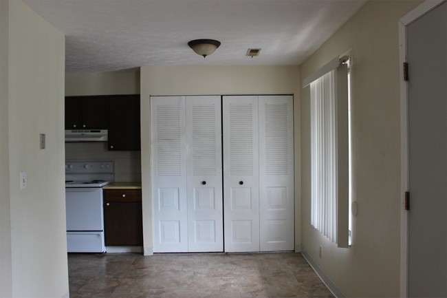 Photo - 1300 Brimfield Dr