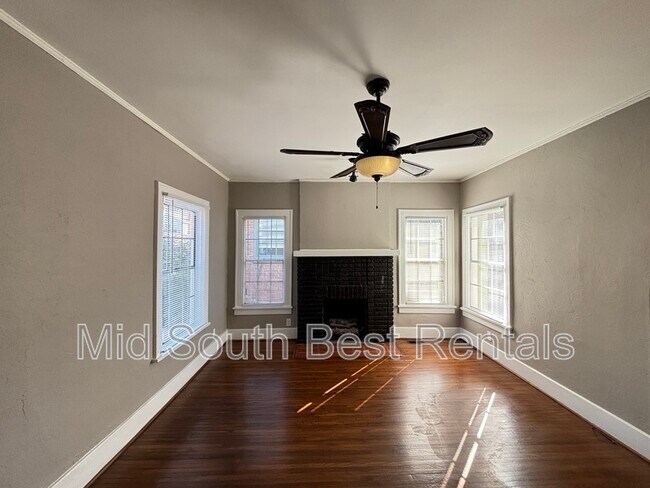 Building Photo - 3523 W Markham St