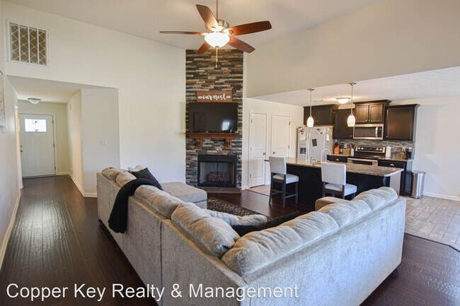 Building Photo - 3 br, 2 bath House - 1336 Freedom Dr.