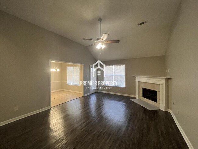 Building Photo - 6852 Garmin Ln