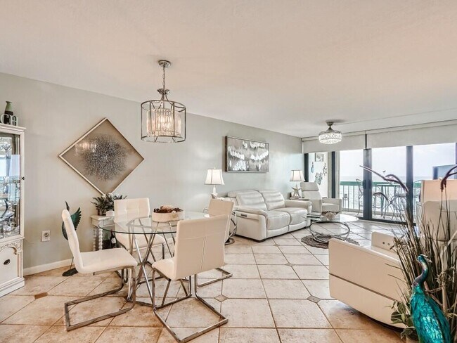 Building Photo - 9940 S Ocean Dr