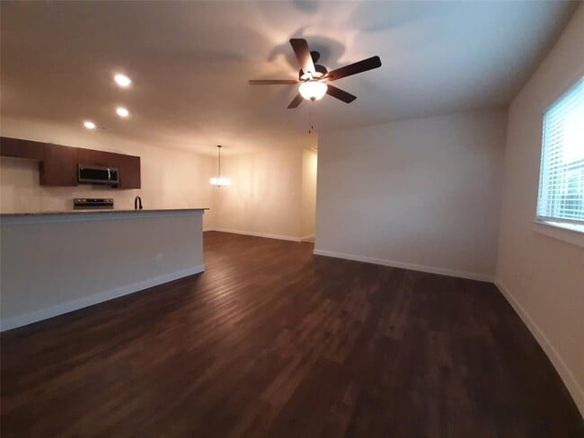 Building Photo - 25539 Starling Ln