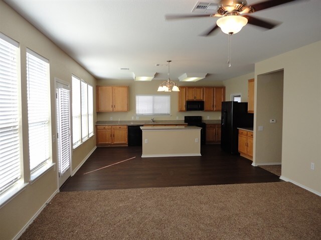 Building Photo - 4604 Peach Grove Road