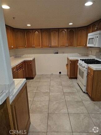 Building Photo - 4891 Grace Ave