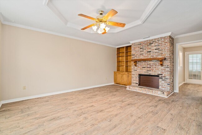 Foto del edificio - WILLOWBROOK TOWNHOMES -CLOSE TO USA