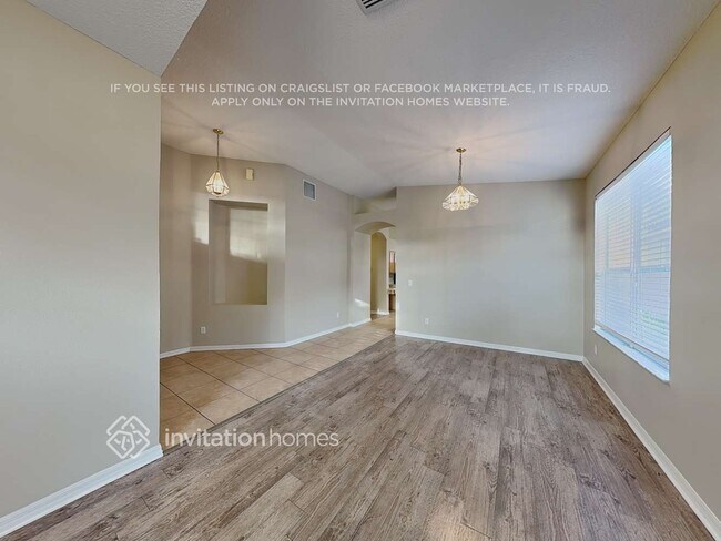 Building Photo - 13707 Ogakor Dr