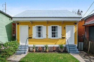 Building Photo - 2712 Chippewa St