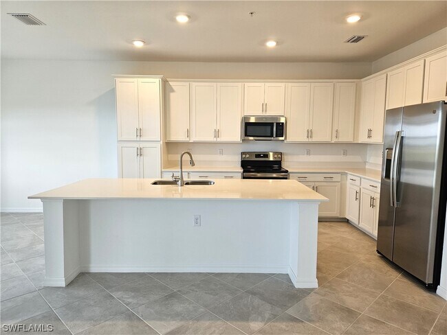 Foto del edificio - 5749 Double Eagle Cir