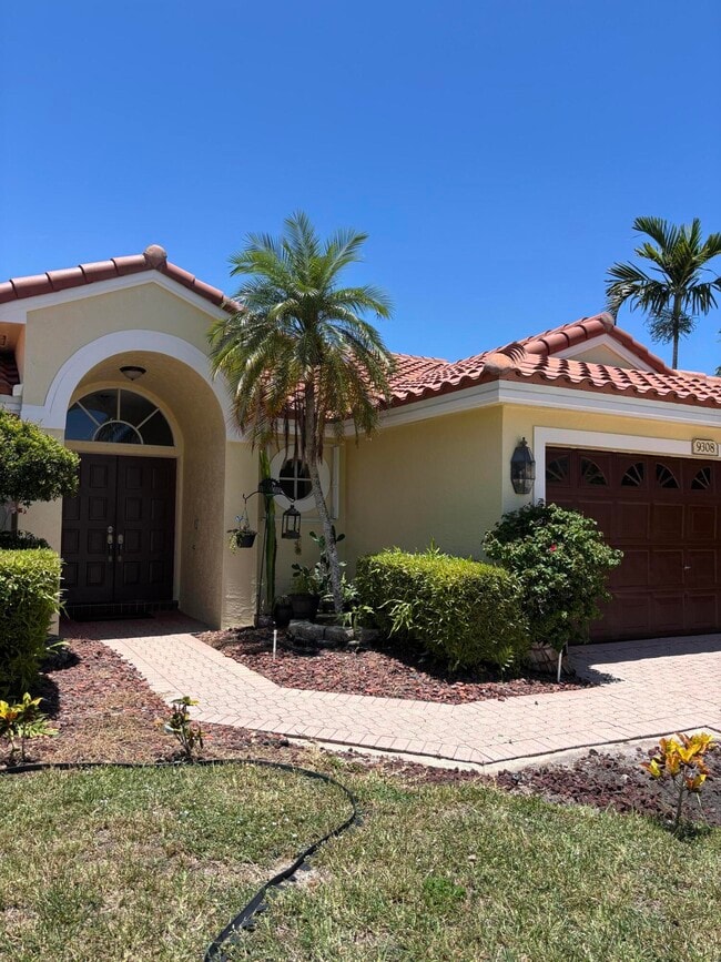 Building Photo - 9308 Lake Serena Dr