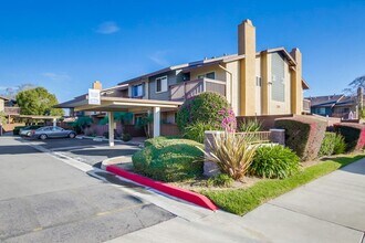 Building Photo - 205 Westlake Dr