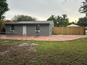 Building Photo - 1185 NW 125th St