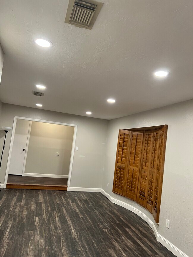 Foto del edificio - 10914 Clear Fork Dr