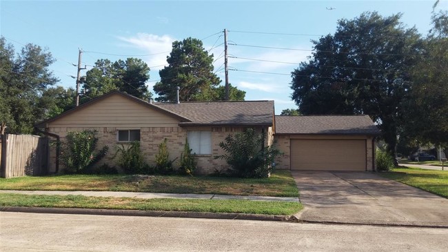 Building Photo - 18834 Pine Trace Ct