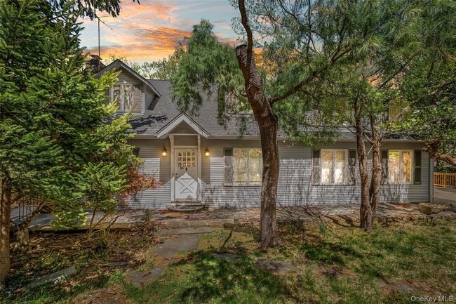 Building Photo - 515 Mountainview Ave