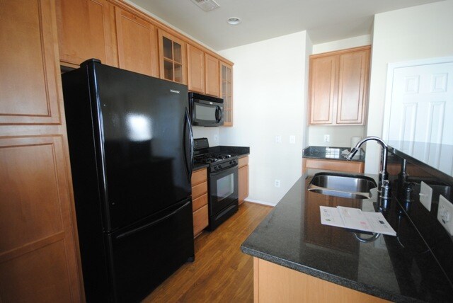 Building Photo - 9569 Walker Way
