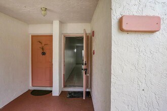 Building Photo - 3050 Norwood Pl