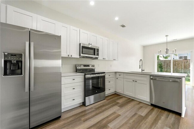 Building Photo - 3605 Brycewood Dr