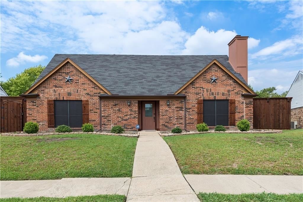2913 Riviera Dr, Garland, TX 75040 House Rental in Garland, TX