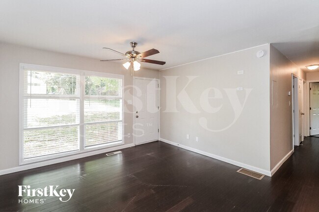 Foto del edificio - 2296 Lakewood Dr NW