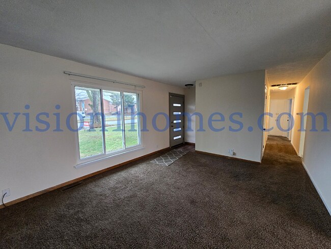 Foto del edificio - 433 Lewis Blvd