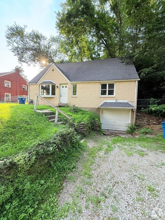 Building Photo - 6029 Poketa Rd