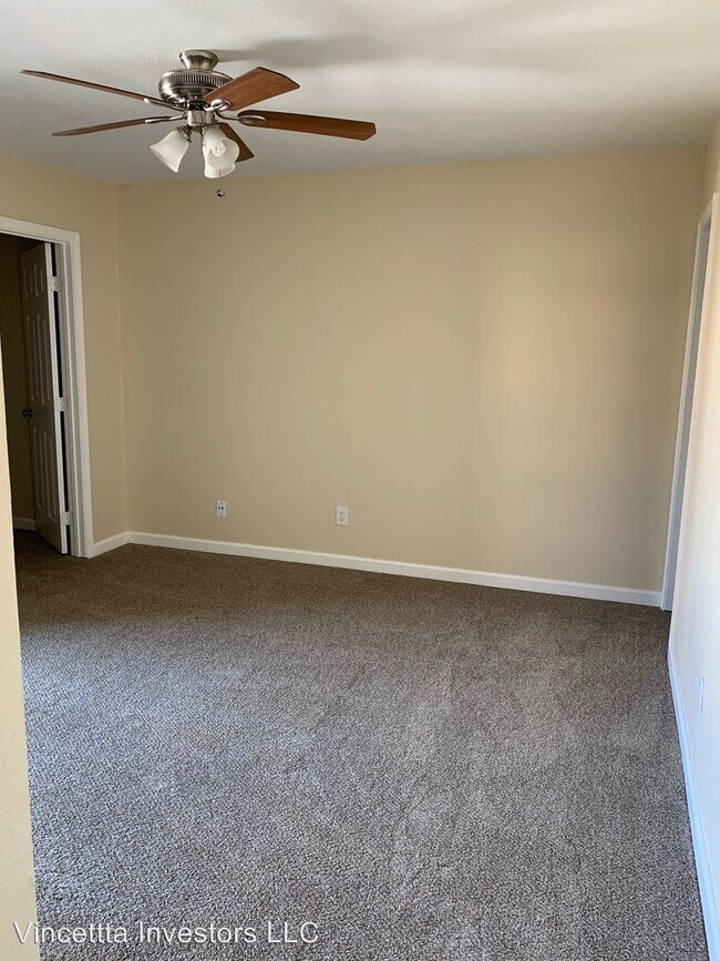 Building Photo - 8211 Vincetta Dr