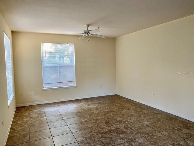 Building Photo - 6071 Westgate Dr