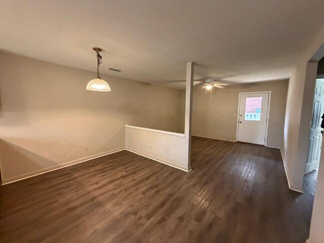 Building Photo - 1133 Fortner St