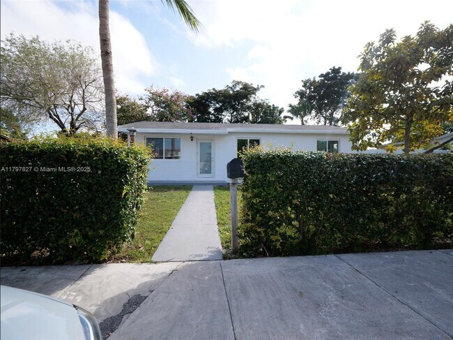 Building Photo - 11460 SW 196th Terrace