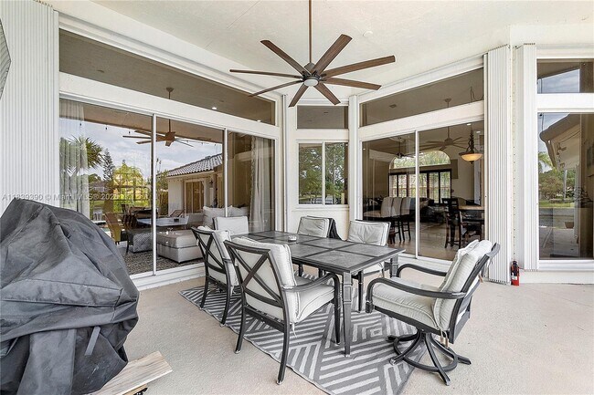 Foto del edificio - 5925 NW 97th Dr