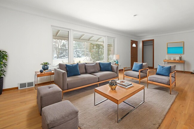 Foto del edificio - 2740 Judah Rd