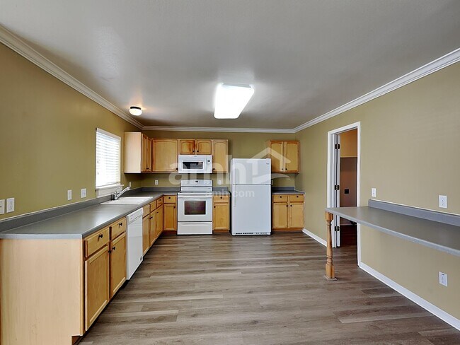 Foto del edificio - 512 Water Wheel Ln