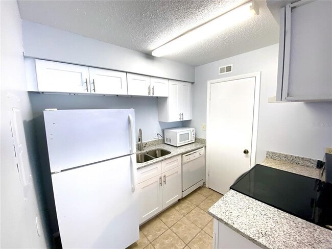 Building Photo - 4629 Cason Cove Dr