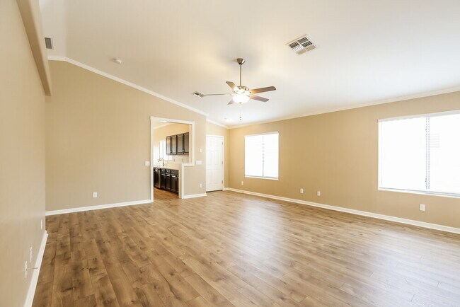 Building Photo - 2030 S 100th Ln