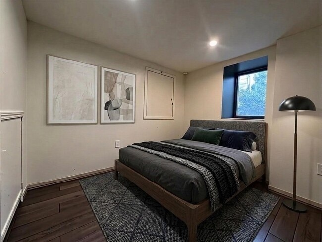 Foto del edificio - 64 Goodenough St