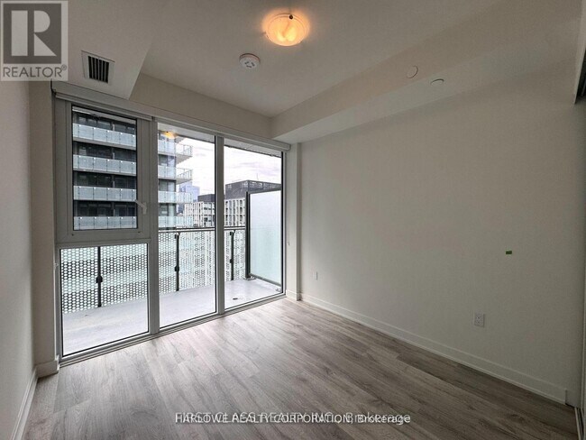 Building Photo - 70 Princess St