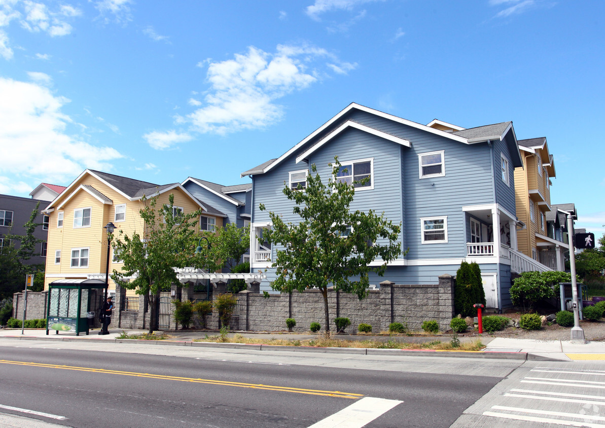 Building Photo - Denice Hunt Townhomes