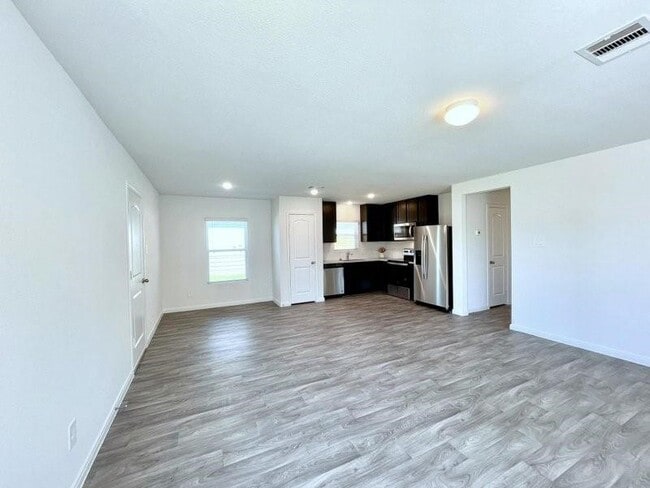 Building Photo - 13010 Sorrento Bay Dr