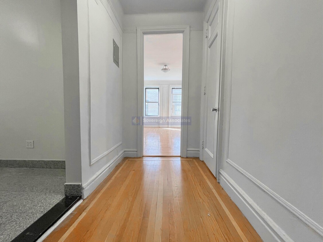 Foto principal - 652 W 163rd St