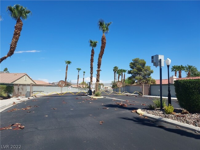 Building Photo - 5522 Ramirez St