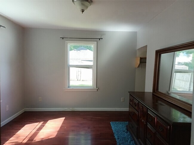 Building Photo - 24 Burdick Ave