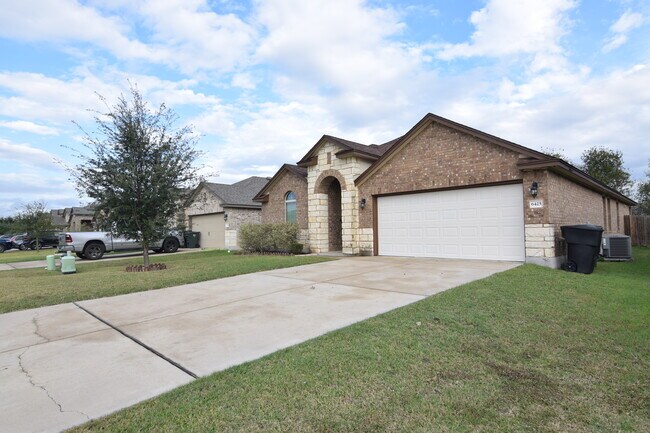 Foto del edificio - 6425 Ambrose Cir