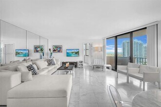 Building Photo - 2800 N Ocean Dr