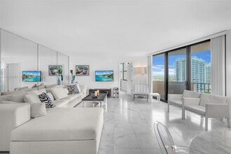 Building Photo - 2800 N Ocean Dr